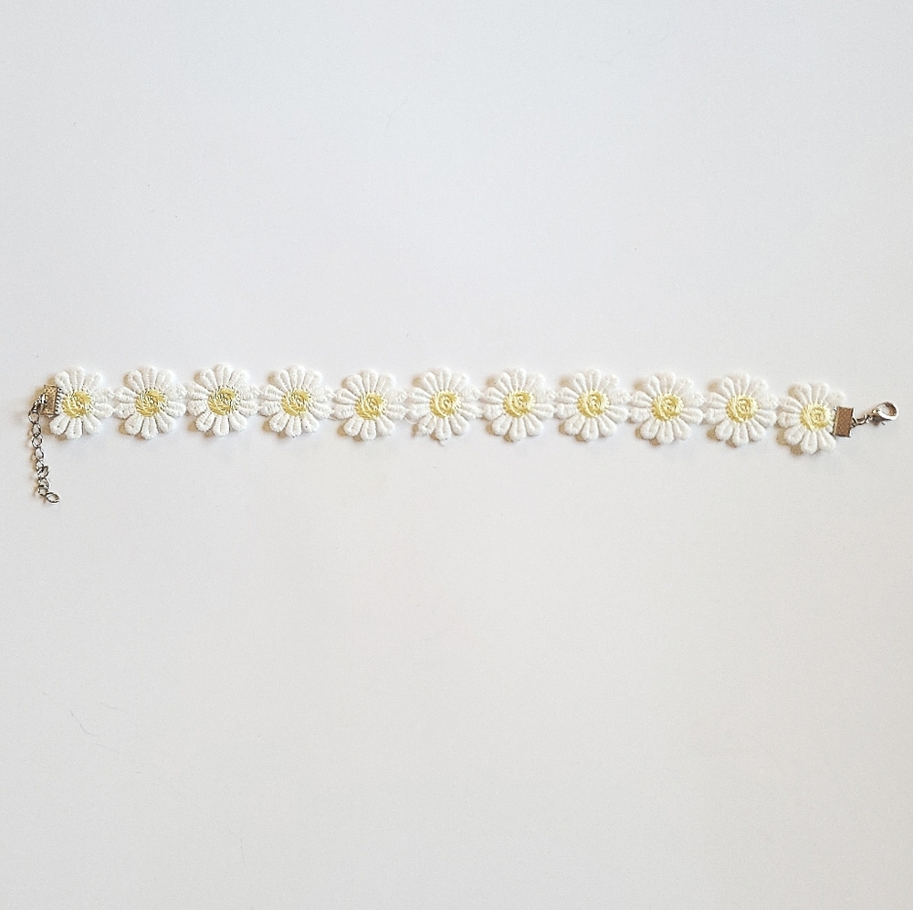 New White Floral Daisy Lace Choker Necklace Cottagecore FairycoreBoho Coquette